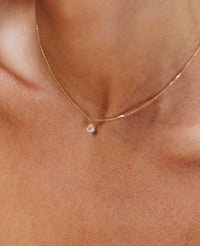 750‰ gold necklaces