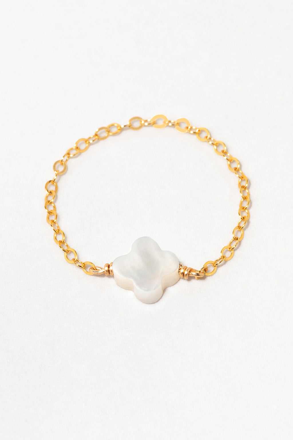 Swan chain ring - Mother of pearl