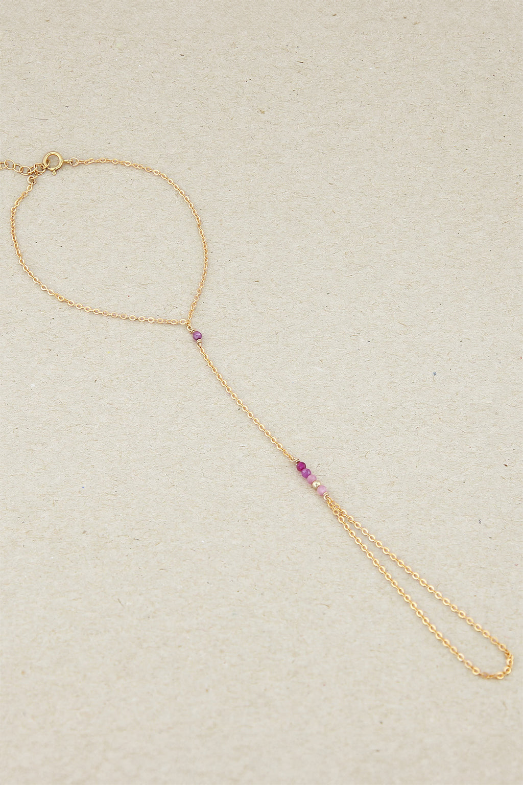 Théa hand jewel - Grenadine