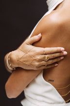 Mitaine hand jewelry