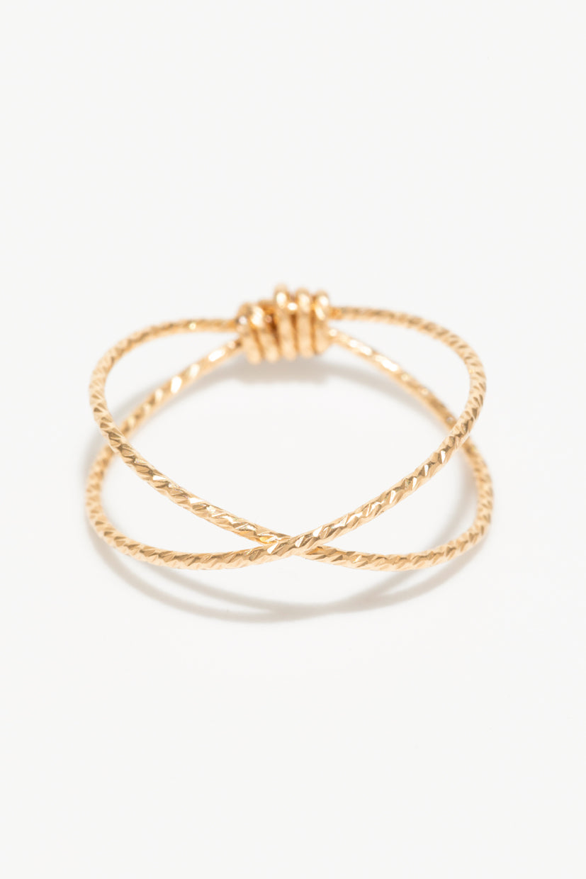 Crossed Ring Éclat