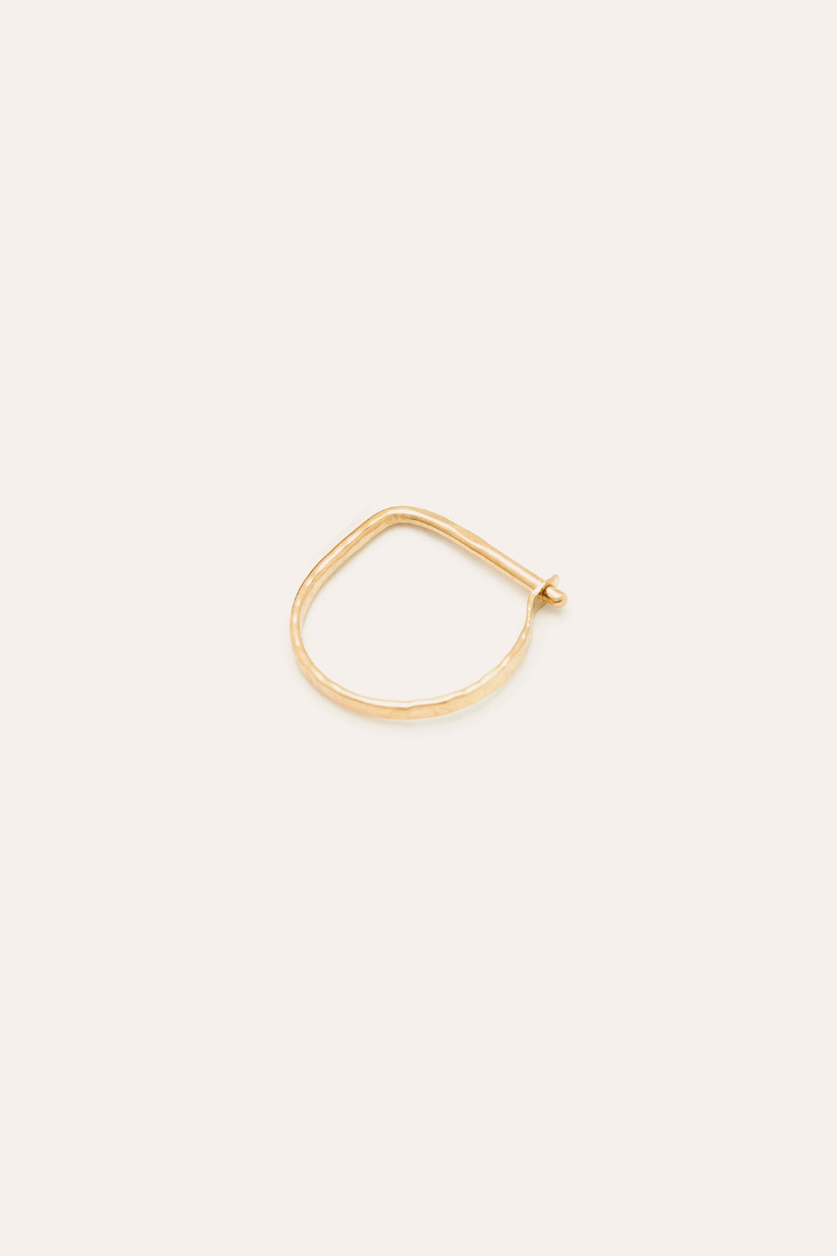 Mini Hammered Creoles - 750‰ Gold