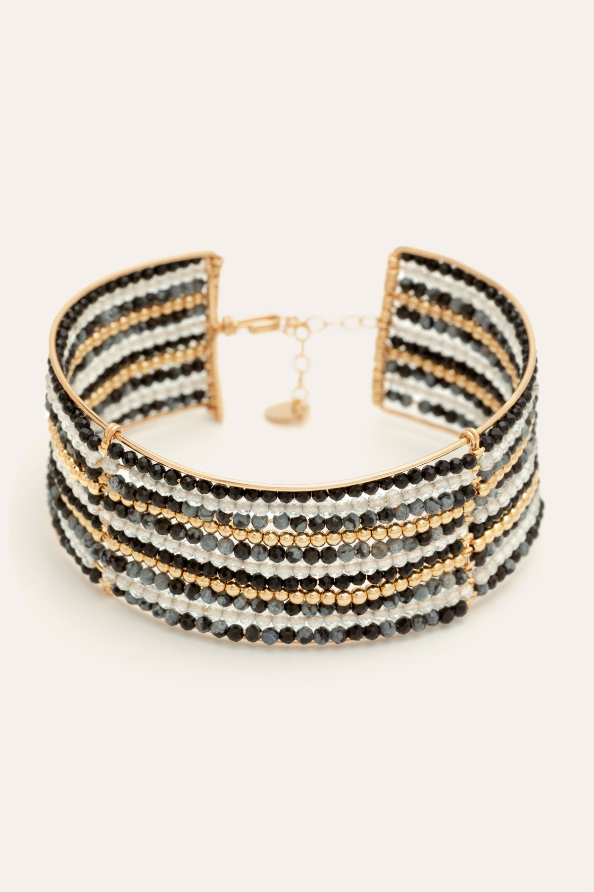 Queen cuff