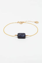 Bracelet Louise à plat, sodalite rectangulaire sur chaîne fine