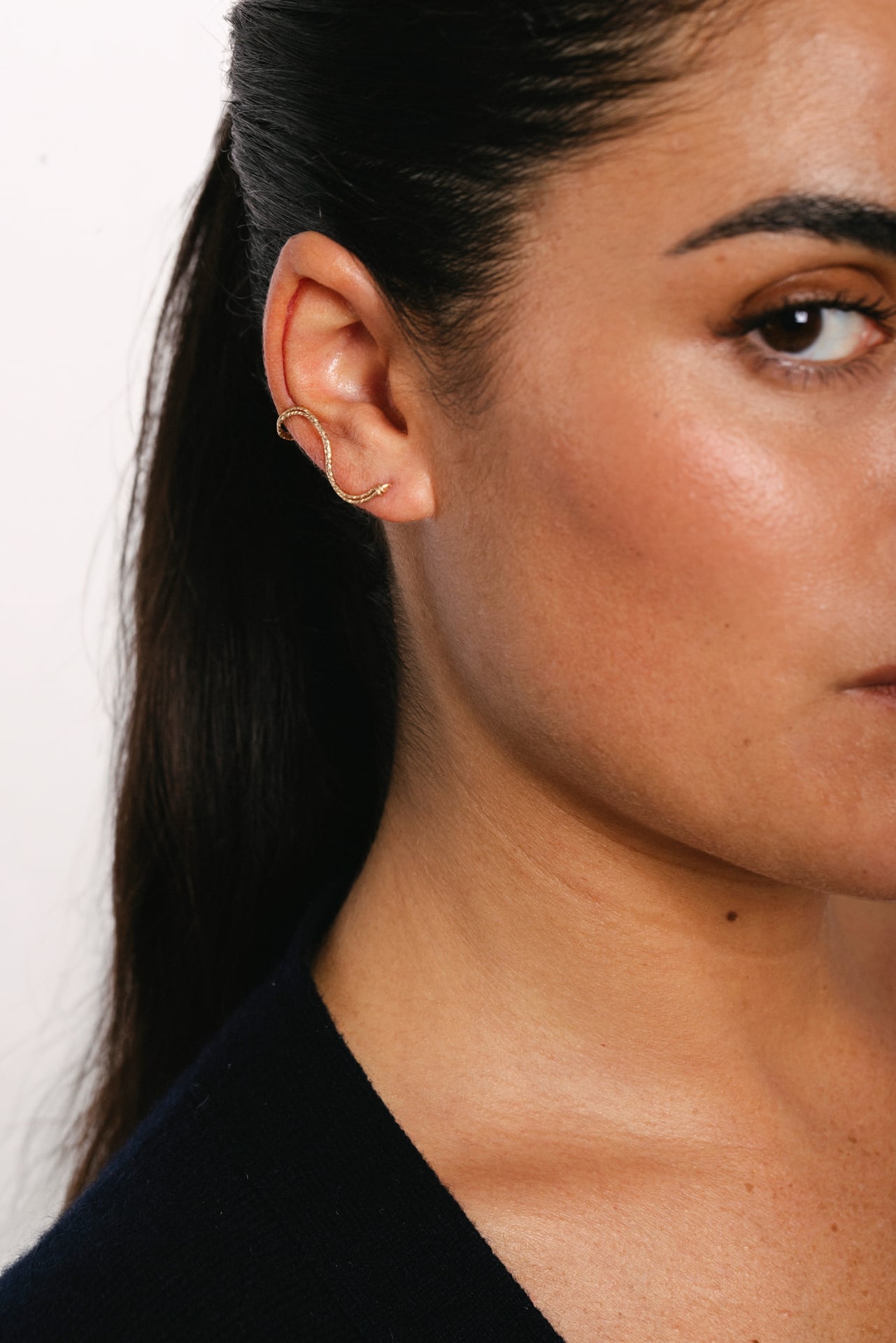 Double gleam ear cuff