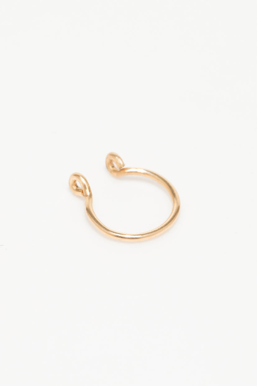 Fake nose piercing Essential