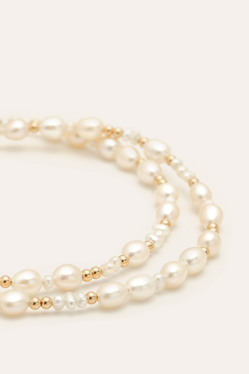 Necklace - Cultured pearls