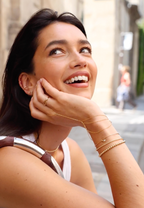 Iro hand jewel