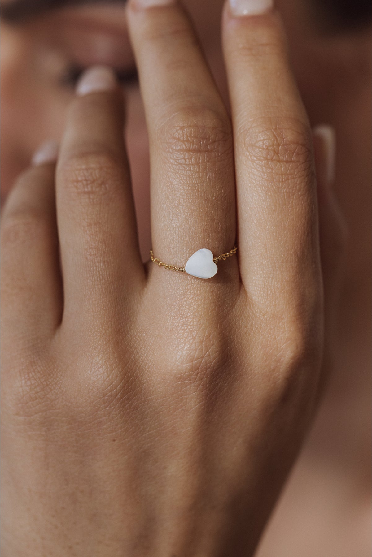 Chain ring Mother of Pearl Heart