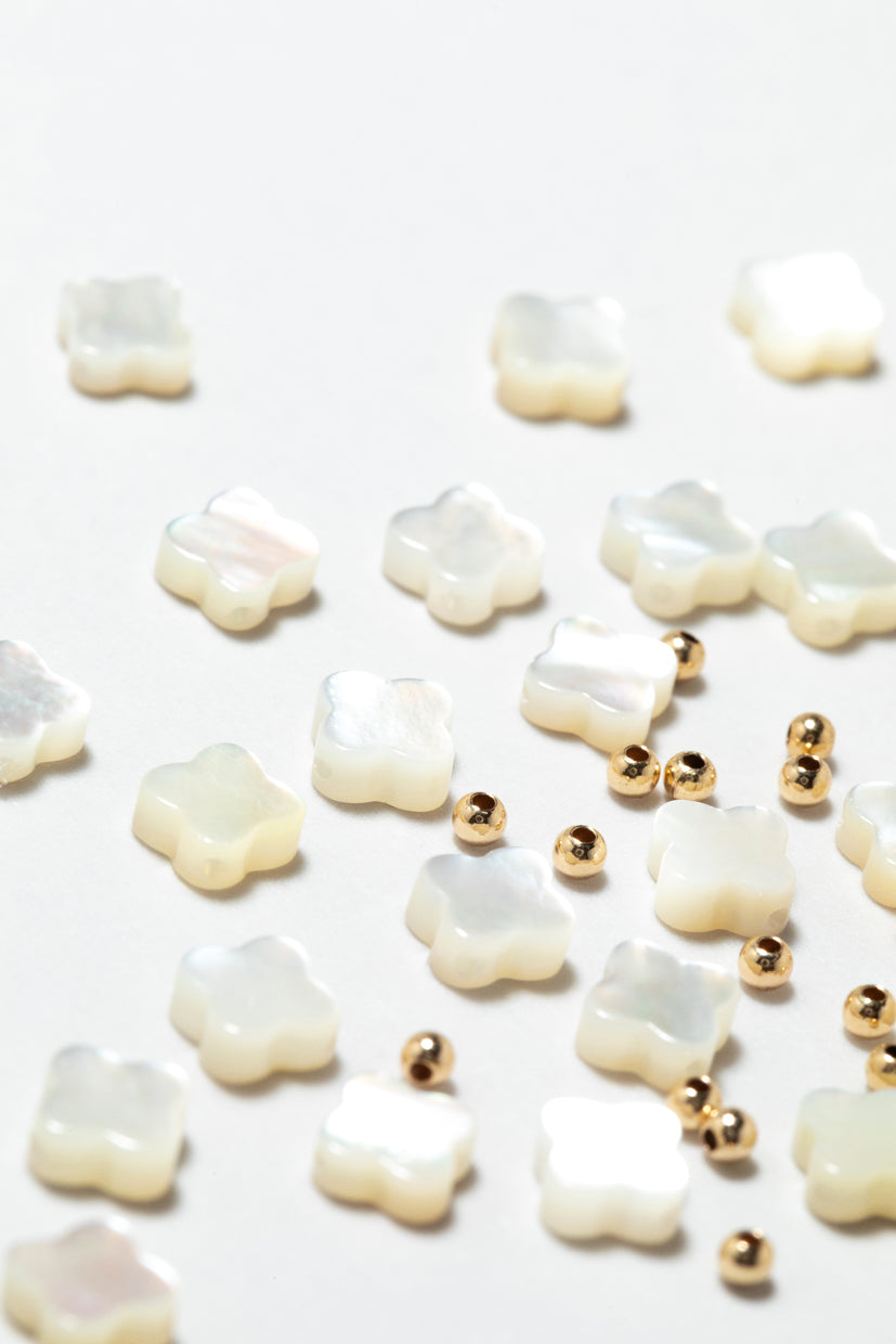 Swan Long Tie Necklace - Mother of Pearl