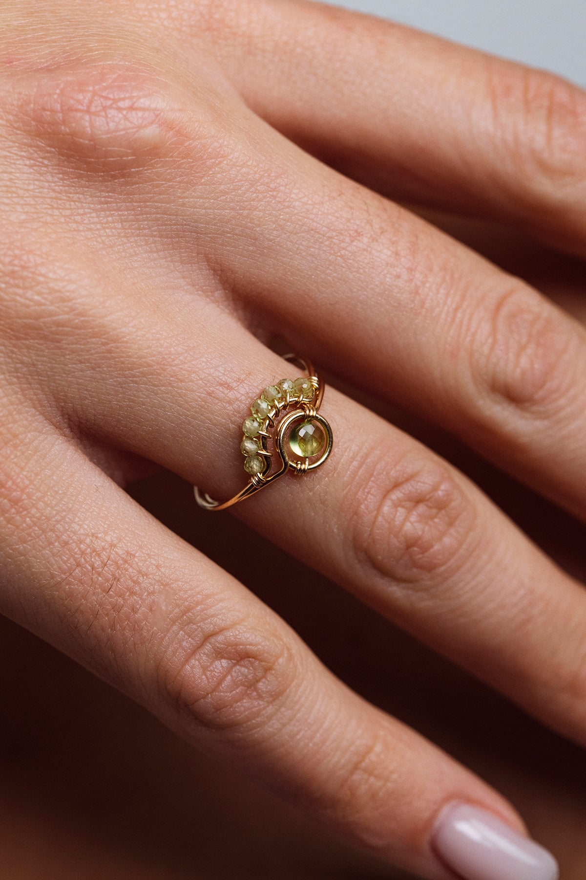 Swan Ring - Peridot