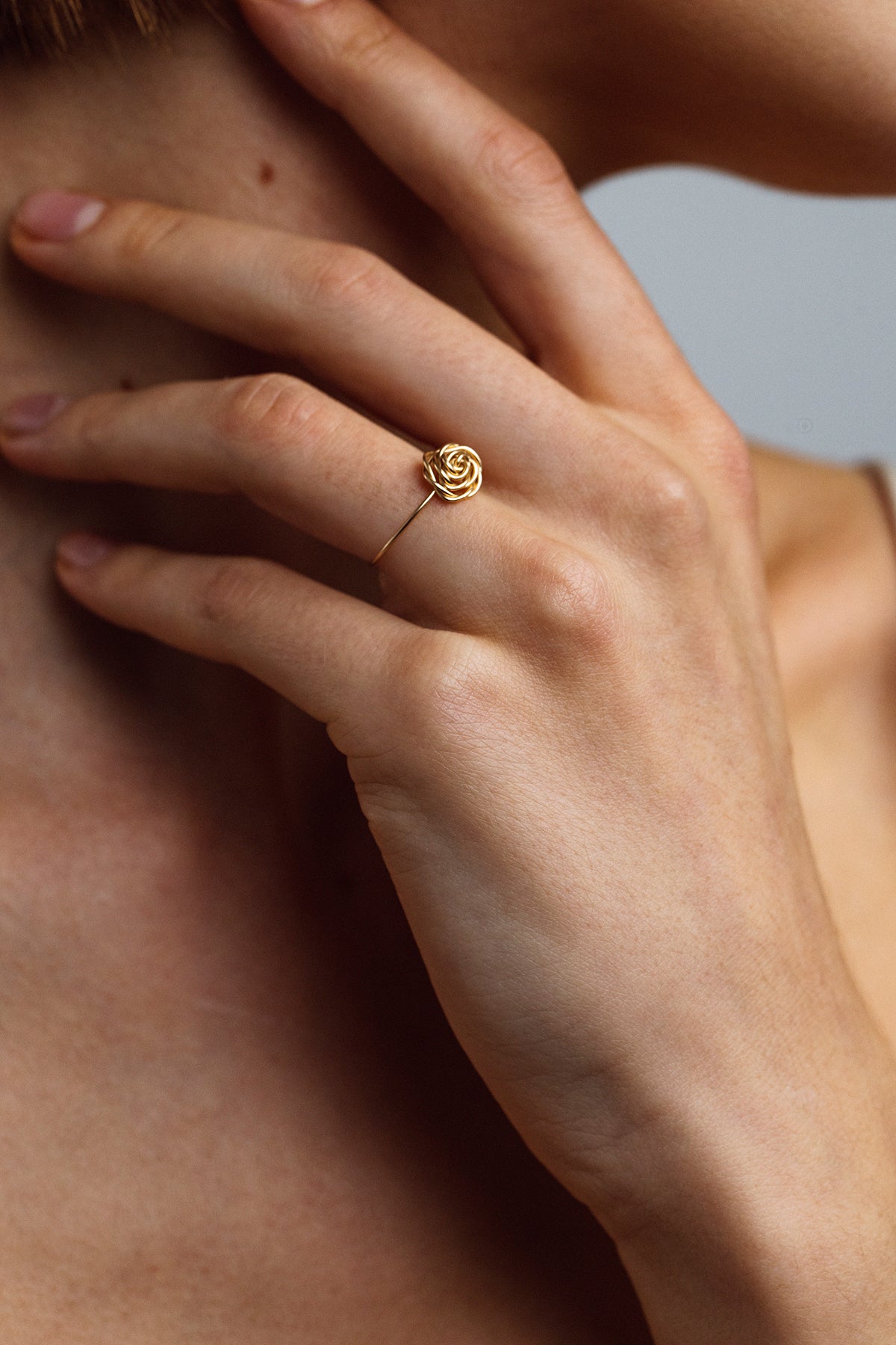 Twisted flower ring