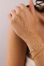 Nayla hand jewelry - Cultured pearl
