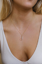 Woven letter - Cultured pearl