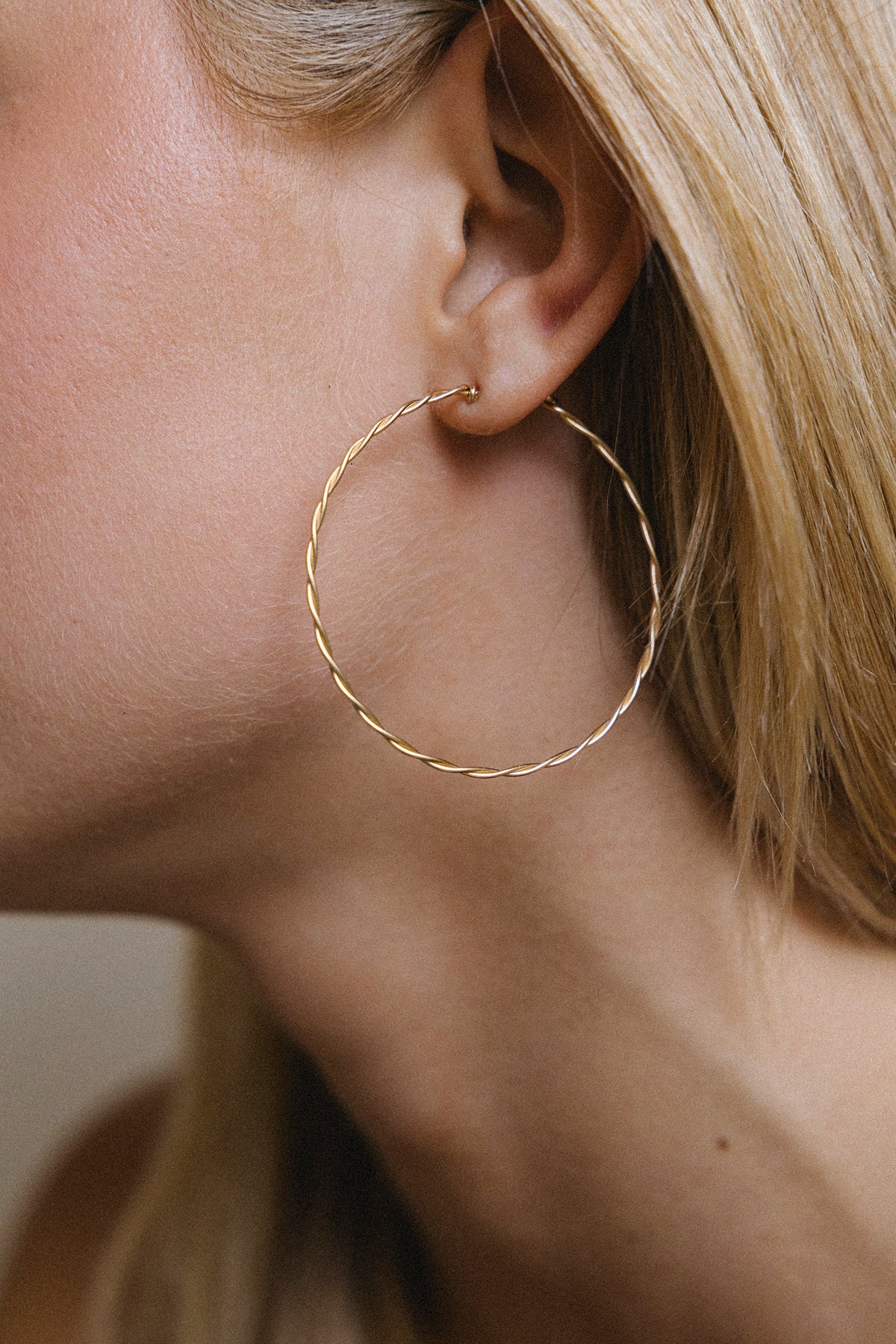 Large Torsade hoop earrings