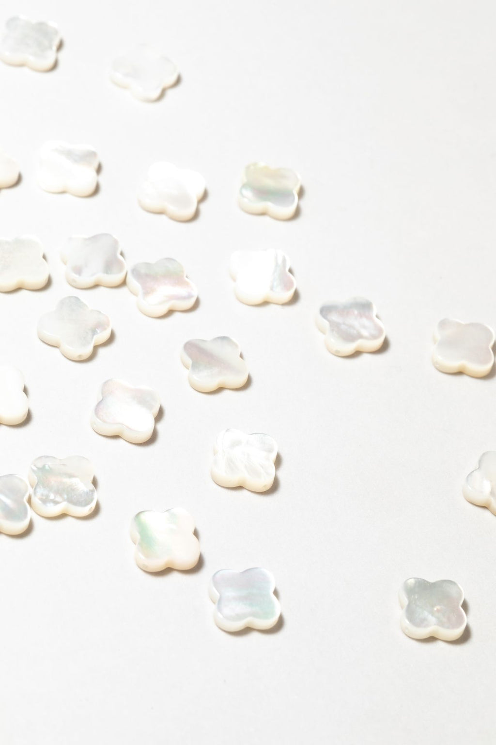Swan star ring - Mother of pearl