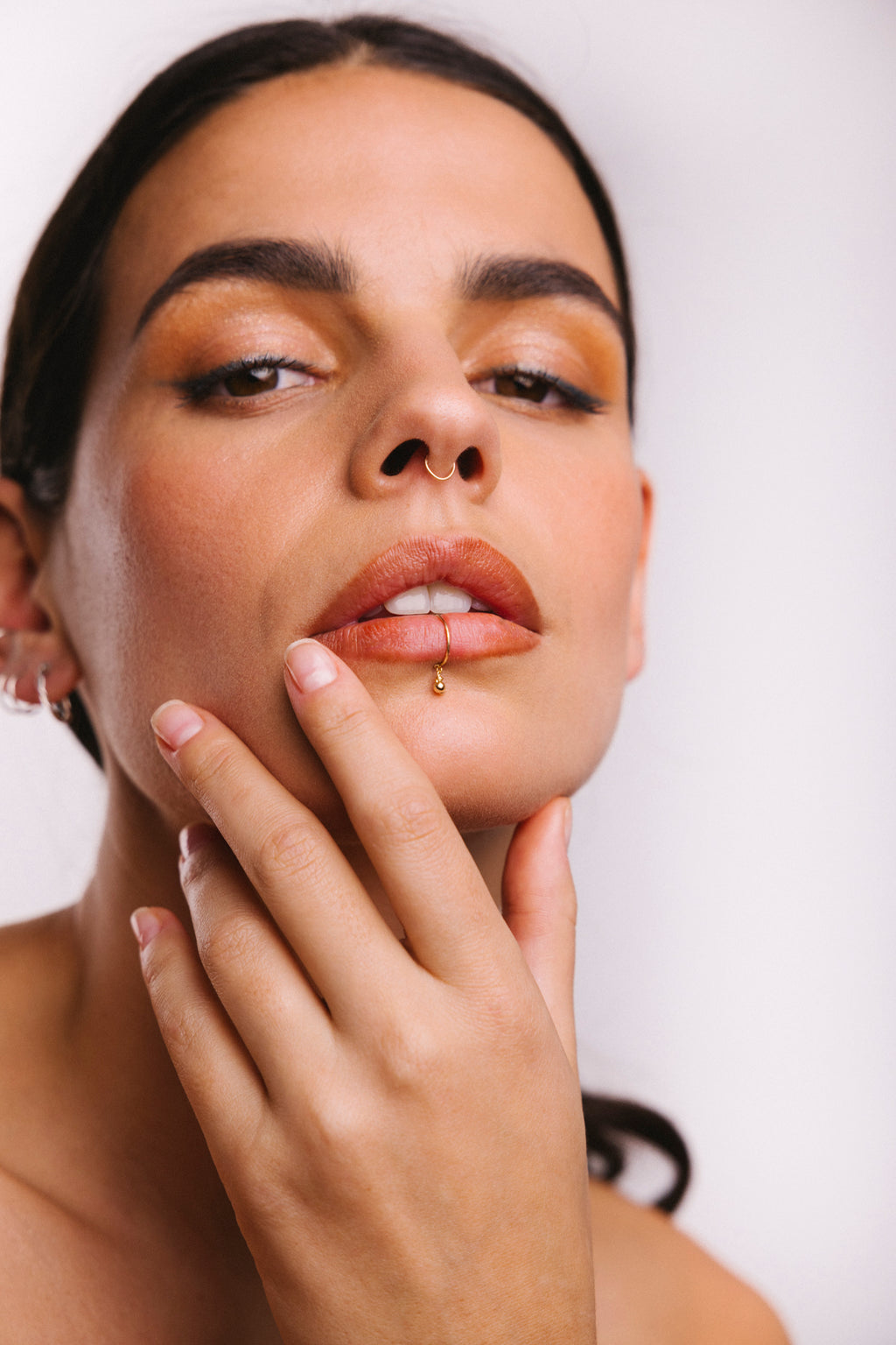 Fake nose piercing Essential