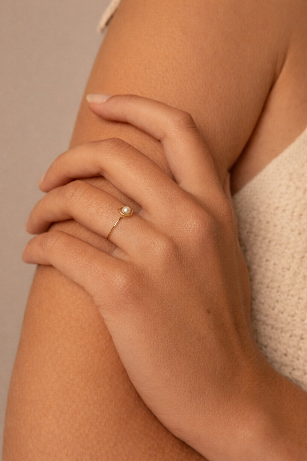 Swan Ring - Cultured pearl