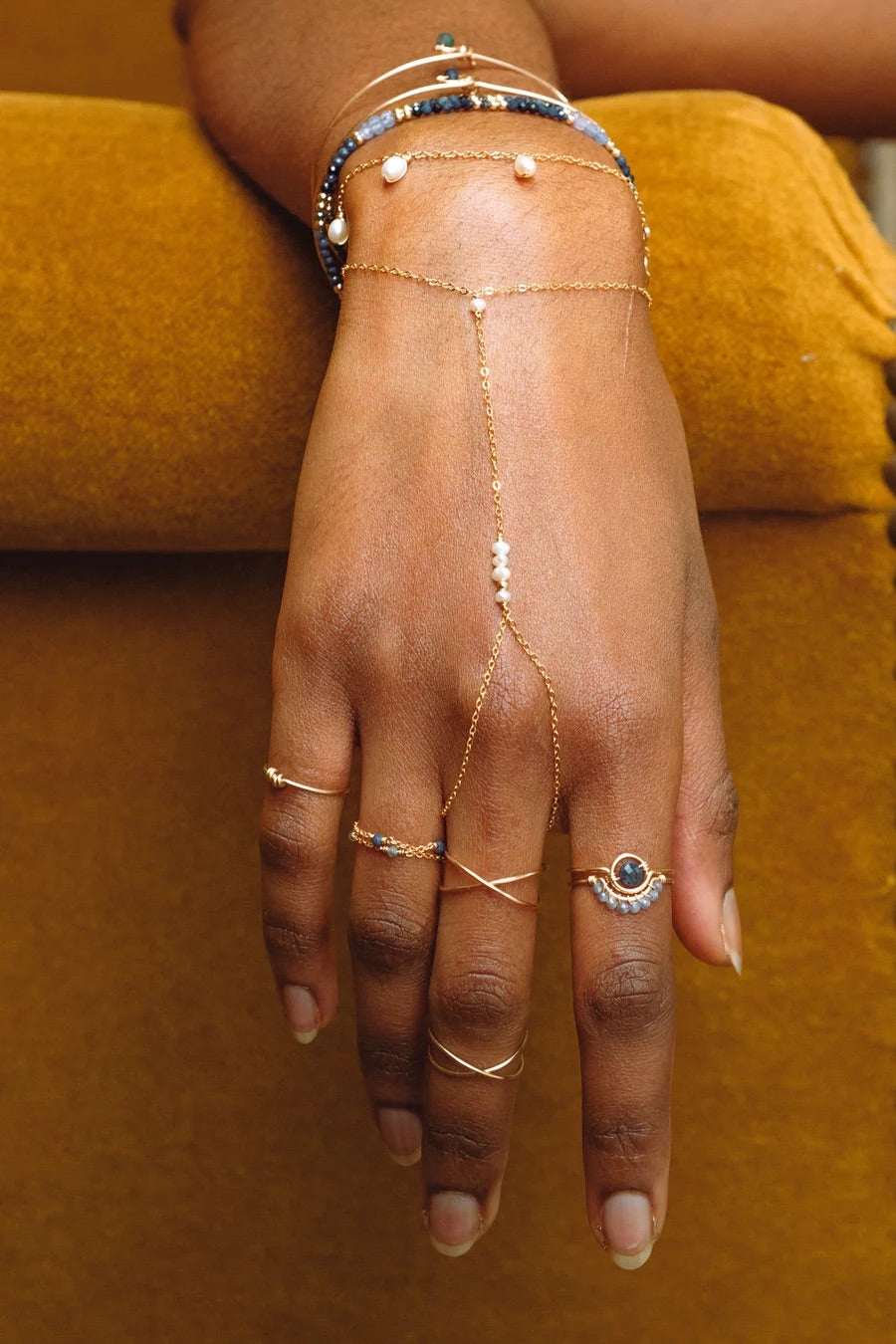Swan Ring - Sapphire