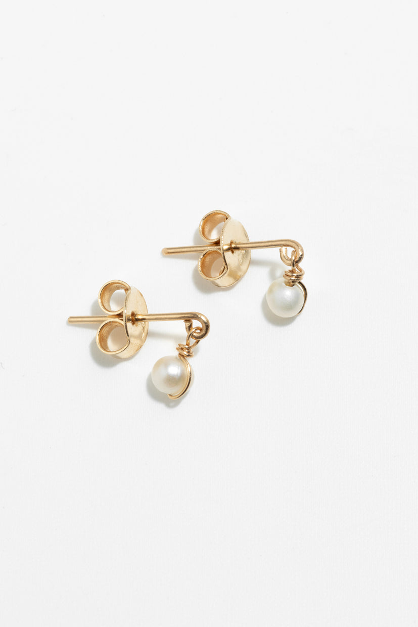 Mia Studs – 750‰ Gold – Cultured Pearl