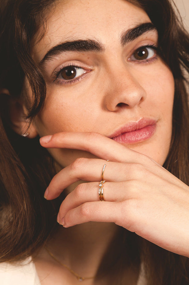 Gold and diamond solitaire ring