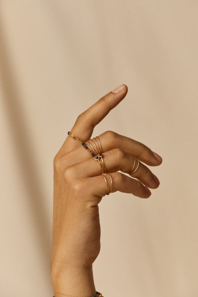 Double phalanx sparkle ring
