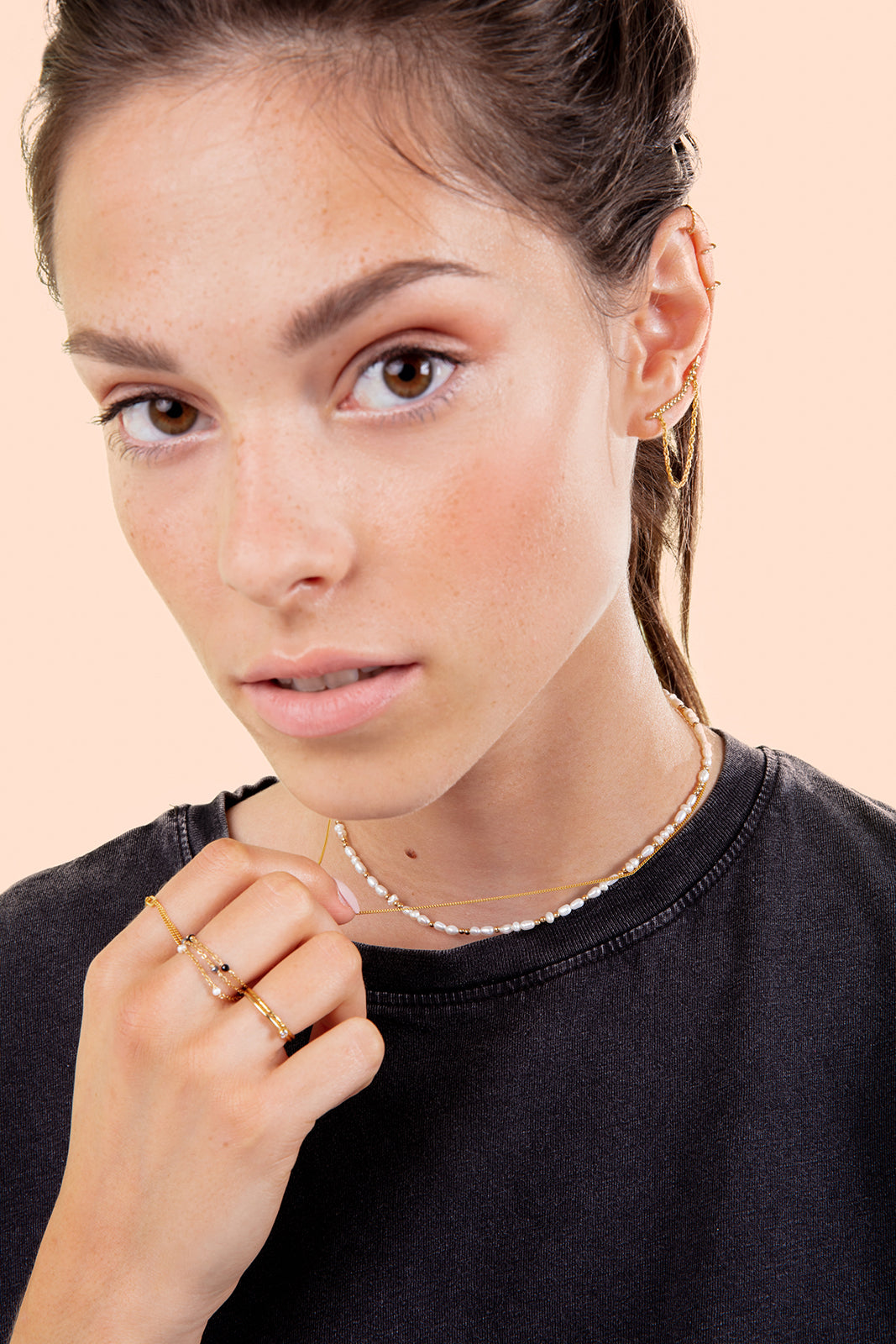 Satellite chain ring - faceted stones