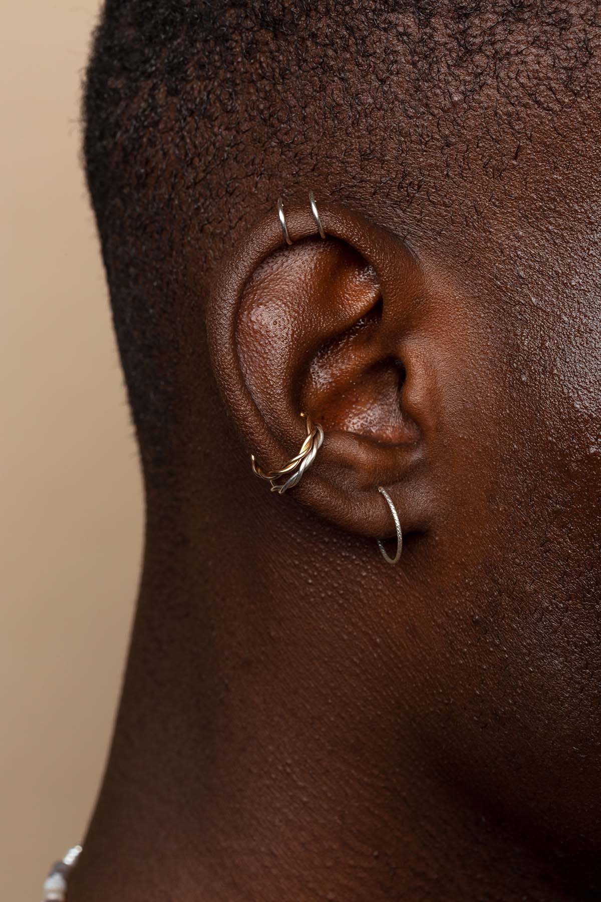 Fake Twist Piercing